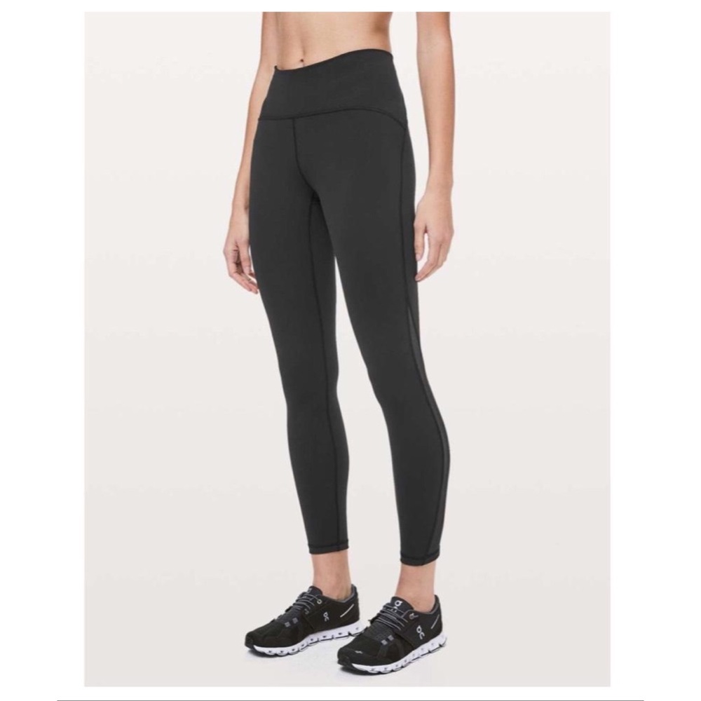 Lululemon: Leggings with mesh side detailing: Size 4/XS (like new)